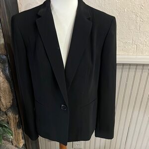 Kasper Black Tailored Blazer with Notched Lapels